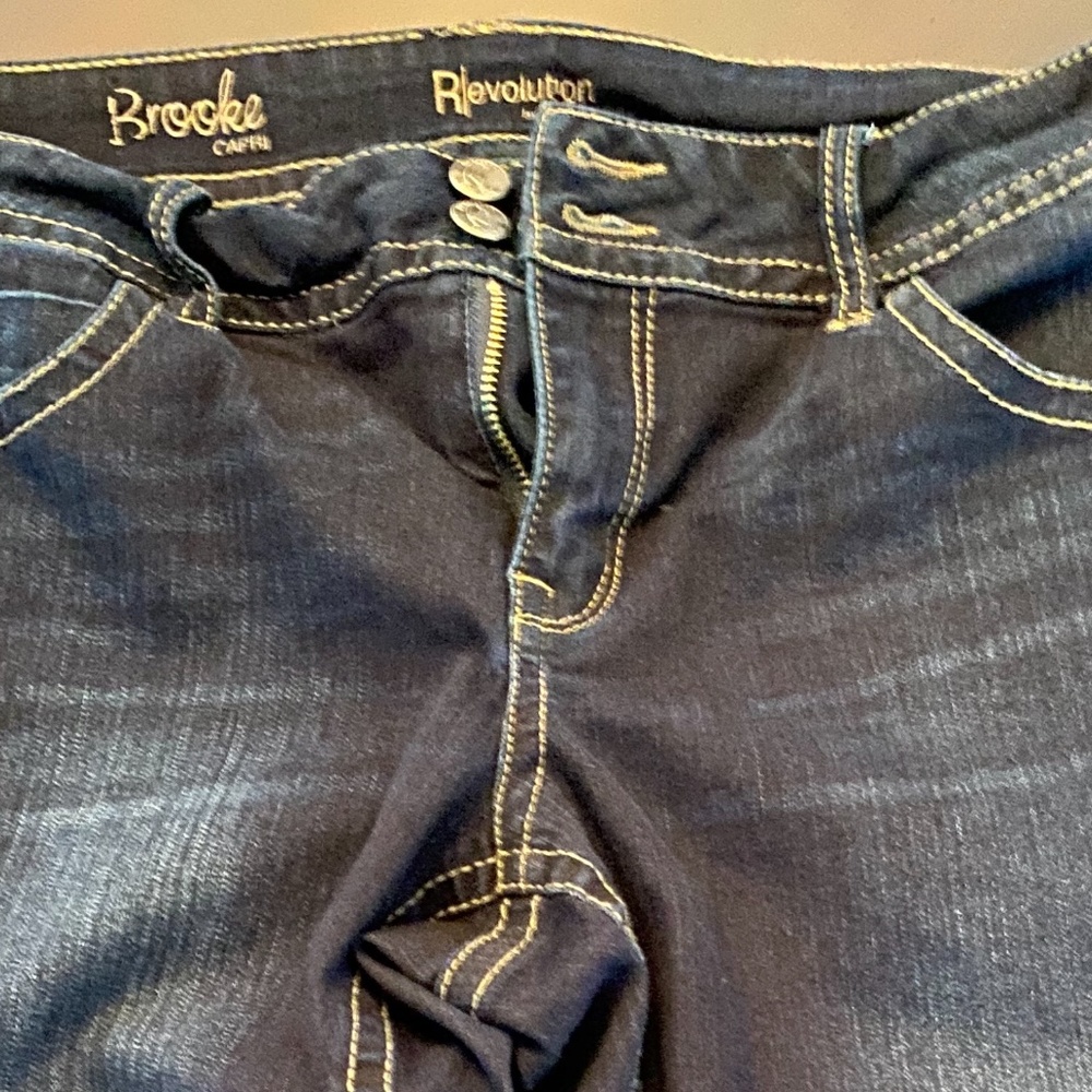 Denim Capri - Picture 5 of 5